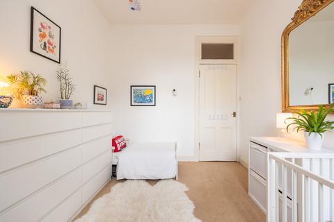 16/5 Caledonian Place, Edinburgh, EH11 2AP