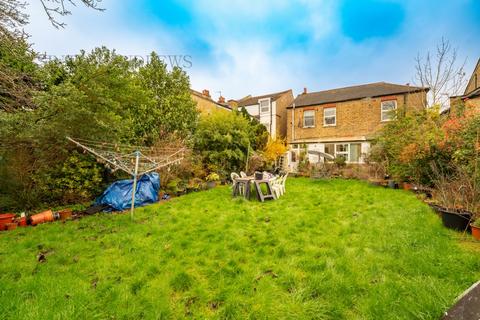 20 Kenilworth Road, London, W5 3UH