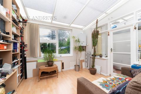 20 Kenilworth Road, London, W5 3UH