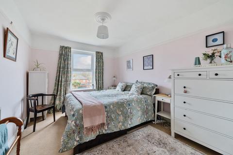 74 Oaktree Road, Southampton, SO18 1PH
