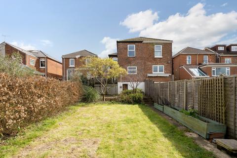 74 Oaktree Road, Southampton, SO18 1PH