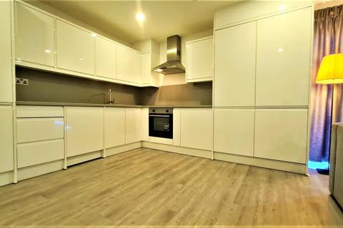 3 bedroom flat to rent, Butchers Road, Canning Town E16