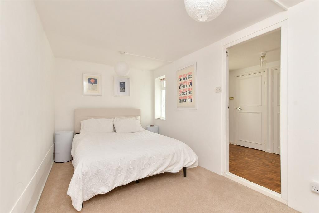 Office/ Bedroom 4