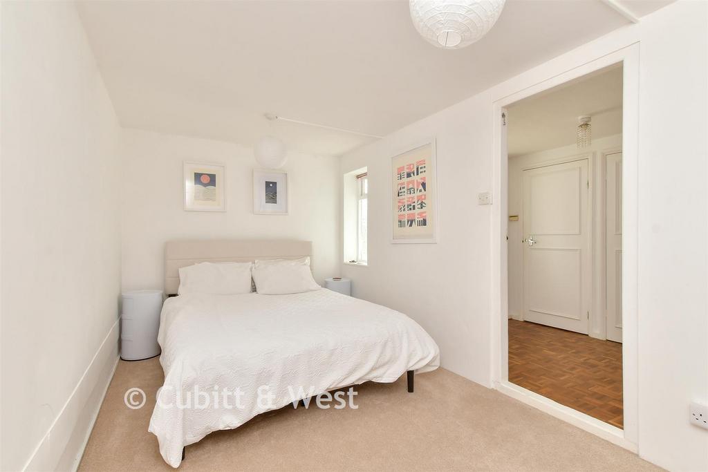 Office/ Bedroom 4