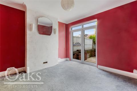 4 Woodside Park, London, SE25 5DN