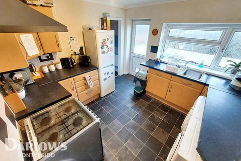 3 bedroom terraced house for sale, Llantrisant Road, Pontypridd