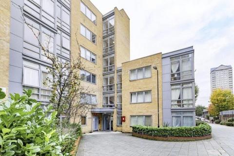 2 bedroom apartment to rent, Cassilis Road, London, E14