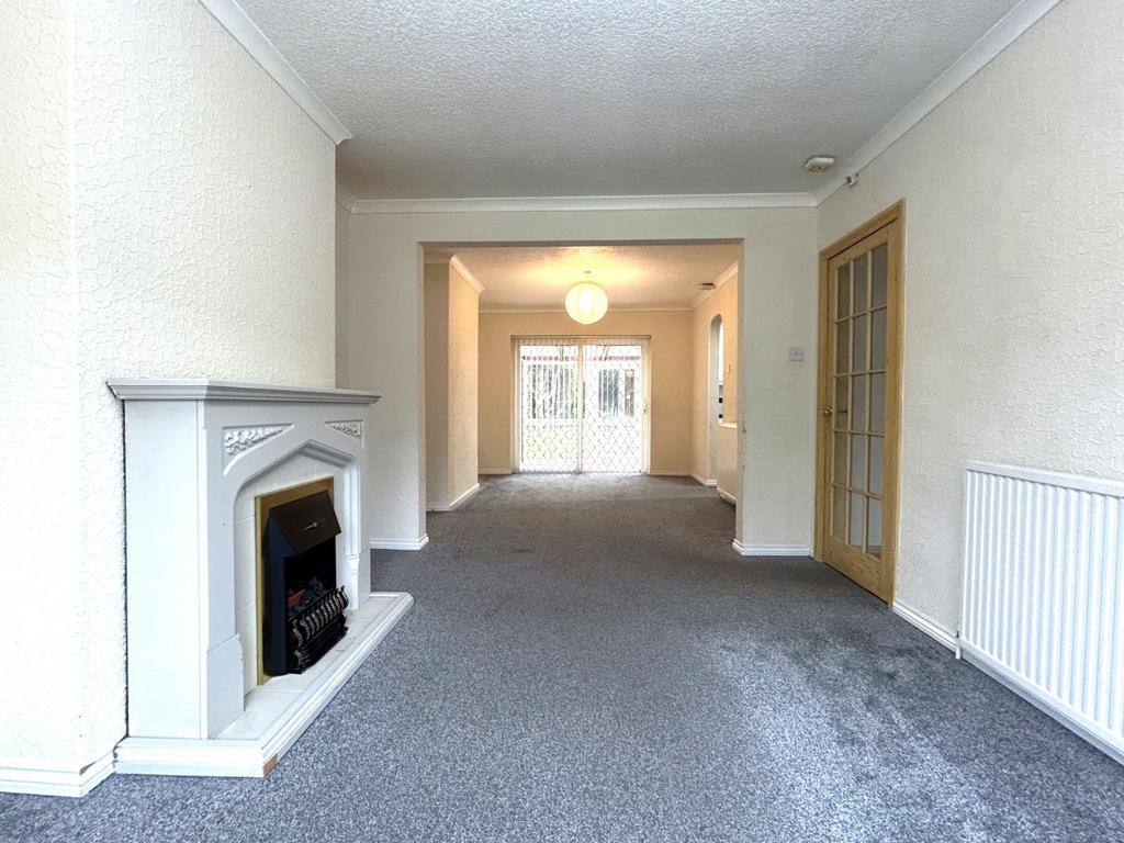 Russell Bank Road, Sutton Coldfield, B74 3 bed semidetached house to