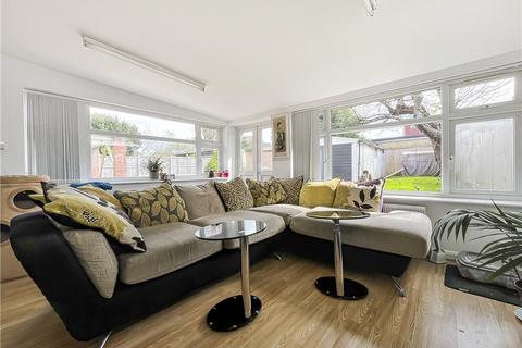 4 bedroom semi-detached house to rent, Heath Road, Hounslow, TW3