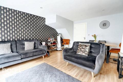3 bedroom terraced house for sale, Kingswell Avenue, Arnold