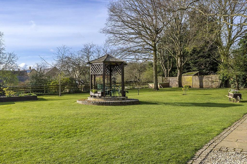 Lawned Garden