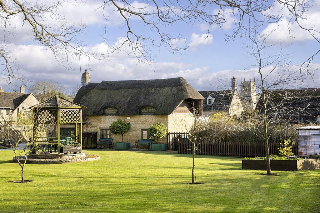 Thatchacre