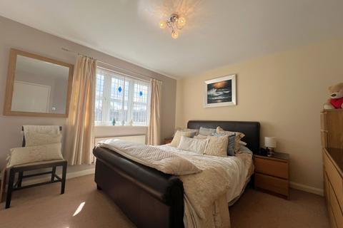 27 Green Acres, Penistone, Sheffield, S36 6DB