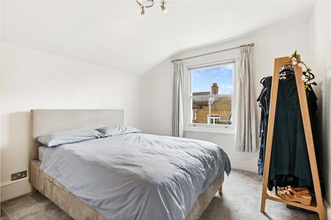 2 bedroom apartment for sale, Beauchamp Road, SW11