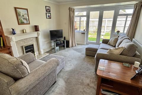 2 bedroom detached bungalow for sale, Blaby, Leicester LE8