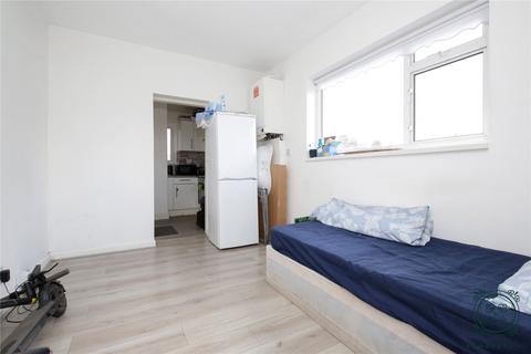 3 bedroom apartment for sale, Seymour Avenue, London, N17