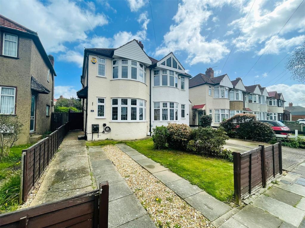 Curran Avenue, Sidcup, Kent, DA15 2 bed semidetached house for sale