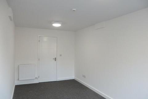 Office to rent, Castle Lane, Bedford MK40