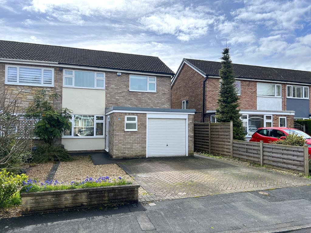 St. Margarets Gardens, Knaresborough 3 bed semidetached house for sale