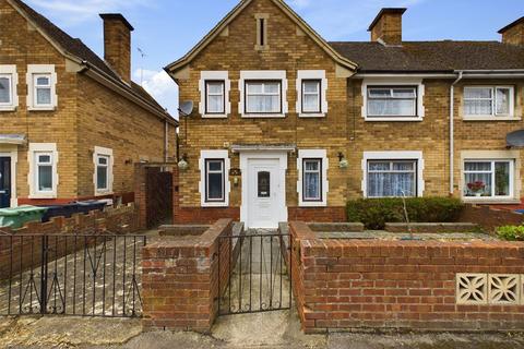 4 bedroom semi-detached house for sale, Naunton Road, Gloucester, Gloucestershire, GL4