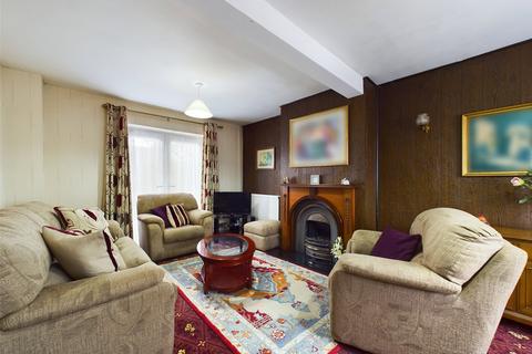 4 bedroom semi-detached house for sale, Naunton Road, Gloucester, Gloucestershire, GL4