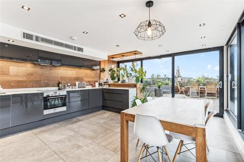 3 bedroom penthouse for sale - Chatfield Road, London, SW11