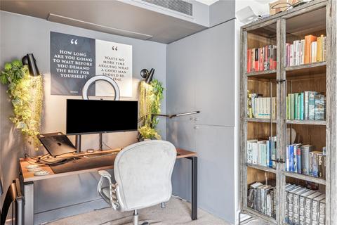 36, Cubitt Apartments, 36 Chatfield Road, London, SW11 3SE