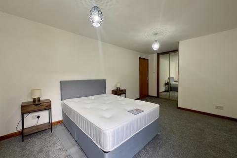 2 bedroom flat to rent, Macgregor Court, Oban, PA34