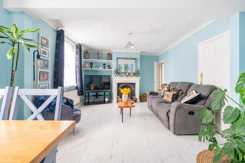 3 bedroom end of terrace house for sale, Malvern Road, Norwich