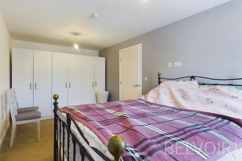 2 bedroom flat for sale, Heath Hill, Telford TF4