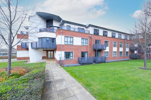 2 bedroom apartment to rent, Wallis Square, Farnborough, GU14