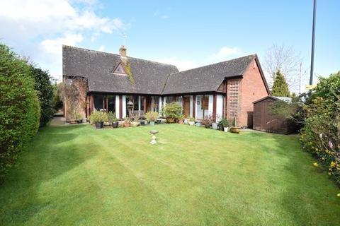 3 bedroom detached house for sale, Frogmore Place, Market Drayton, Shropshire