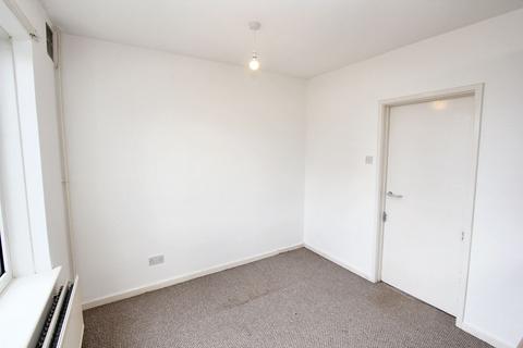 27 Blackbird Road, St Athan, Barry, CF62 4NL