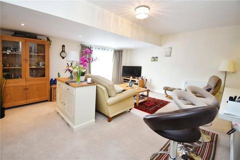2 bedroom apartment for sale, Latimer Walk, Romsey, Hampshire