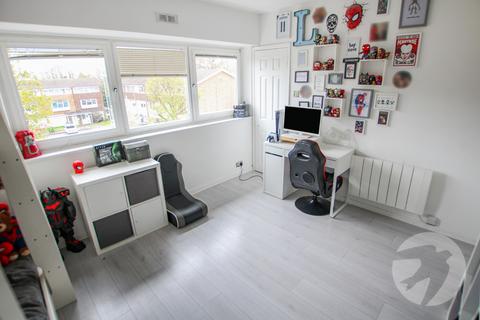 67 Oakways, Eltham, London, SE9 2NZ