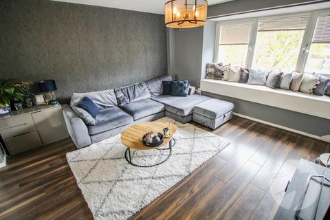 67 Oakways, Eltham, London, SE9 2NZ