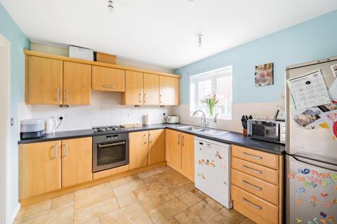 3 bedroom townhouse for sale, Redhouse Gardens, Swindon SN25