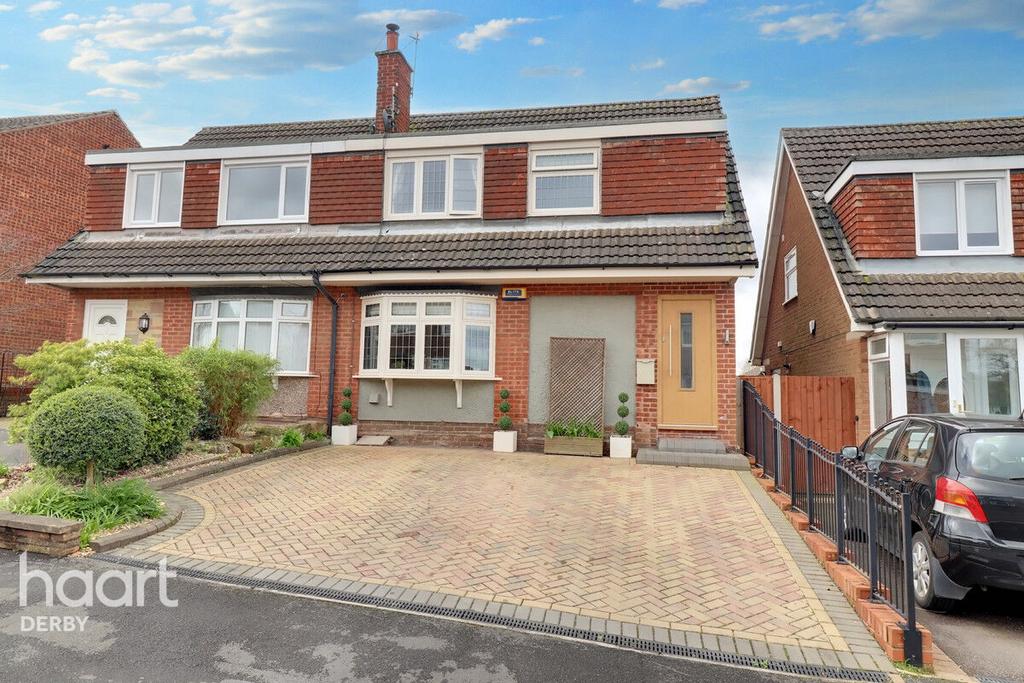 Chilson Drive, Mickleover 3 bed semidetached house for sale £300,000