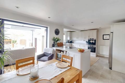 81 Chilson Drive, Mickleover, Derby, DE3 0PG