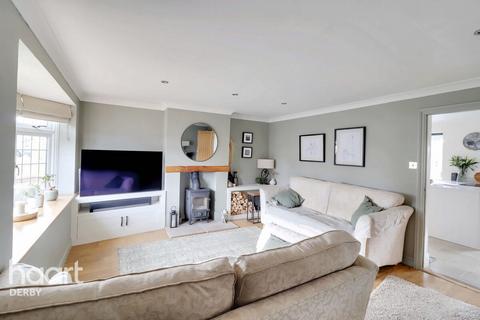 81 Chilson Drive, Mickleover, Derby, DE3 0PG