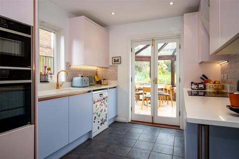 4 bedroom detached house for sale, Fair View, Alresford