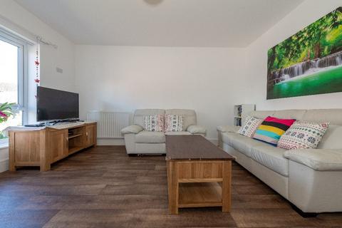 3 bedroom terraced house to rent, Bletchley, Milton Keynes MK2
