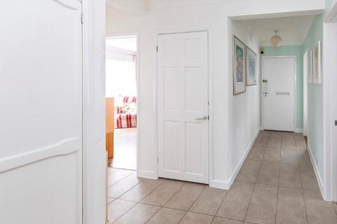 3 bedroom flat for sale, Redhill Drive, Bournemouth, Dorset