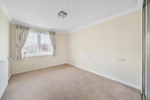 1 bedroom apartment for sale, Churchfield Road, Walton-On-Thames, KT12