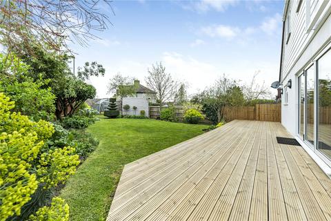 102 Oxhawth Crescent, Bromley, BR2 8BW