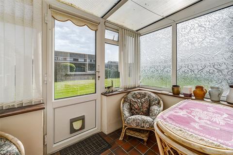 2 bedroom flat for sale, Sea Lane, Ferring, Worthing, West Sussex, BN12