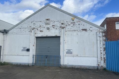 Industrial unit to rent, Elm Low Road, Wisbech