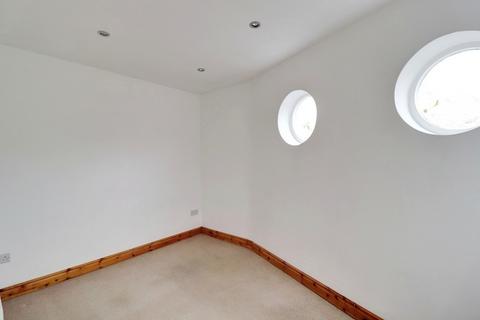 28 Brook Road, Benfleet, SS7 5JA
