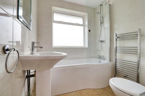 28 Brook Road, Benfleet, SS7 5JA