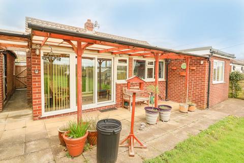 3 bedroom detached bungalow for sale, West Drive, Glossop SK13